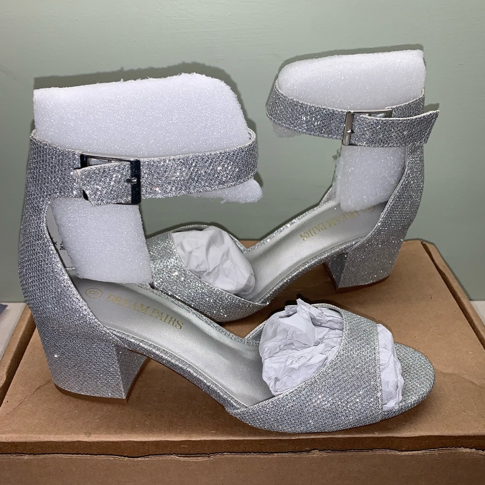 DREAM PAIRS Women's Chunkle Low Heel Pump Sandals